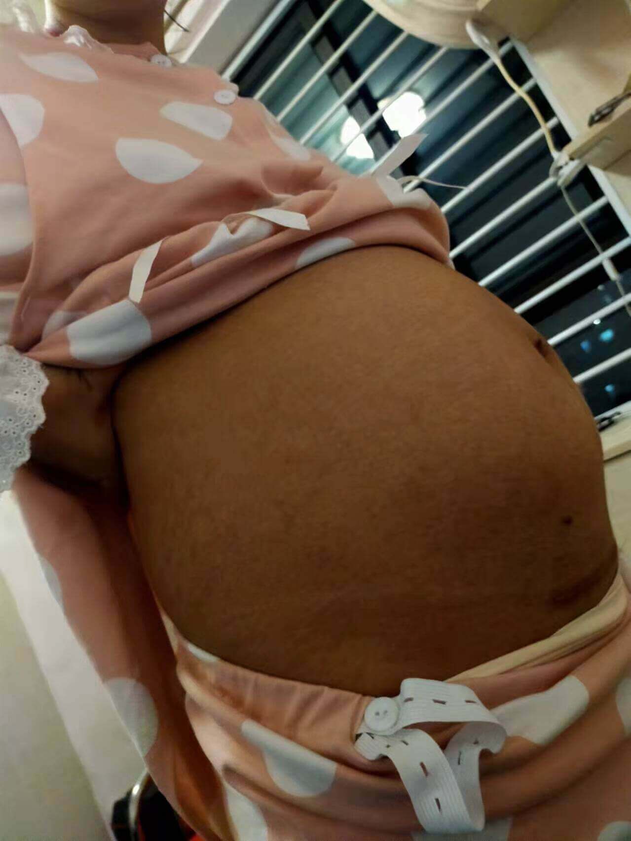 好孕连连青岛客户杨女士喜得两位小王子